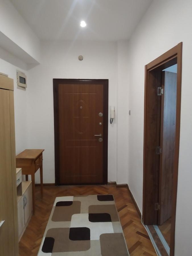 Appartement 27 Юли 3 Бюджет à Varna Extérieur photo