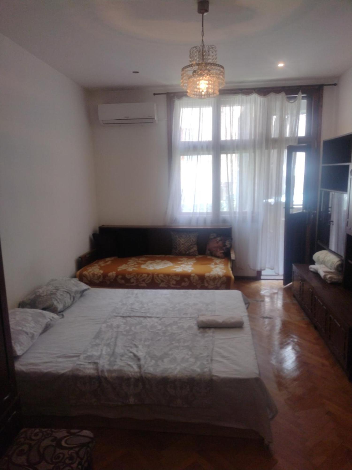 Appartement 27 Юли 3 Бюджет à Varna Extérieur photo